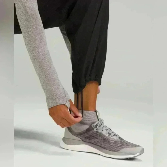 Lululemon Dance Studio Mid-Rise  Full Length Pant - Picture 3 of 6